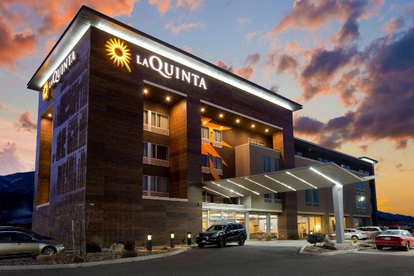 La Quinta Inn & Suites by Wyndham Cedar City image 1