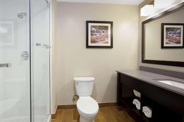 La Quinta Inn & Suites by Wyndham Cedar City image 24