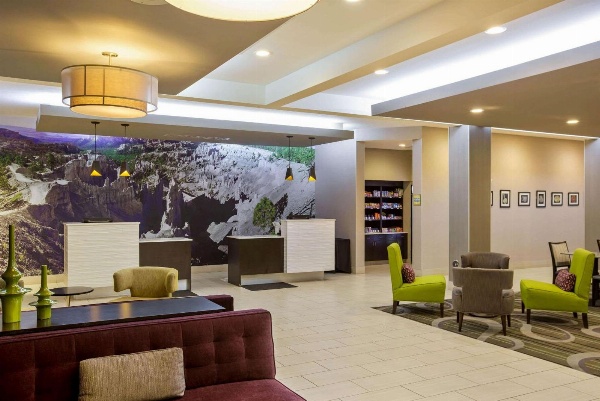 La Quinta Inn & Suites by Wyndham Cedar City image 5